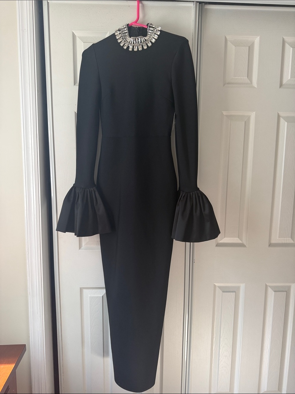 Elegant Black Long Sleeve Evening Dress with Statement Cuffs